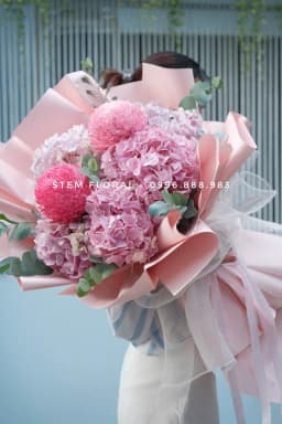 Góc 3 của Mây hồng dịu nhẹ — Cẩm tú cầu hồng tím phối cúc dạng tròn màu hồng đậm và hồng nhạt